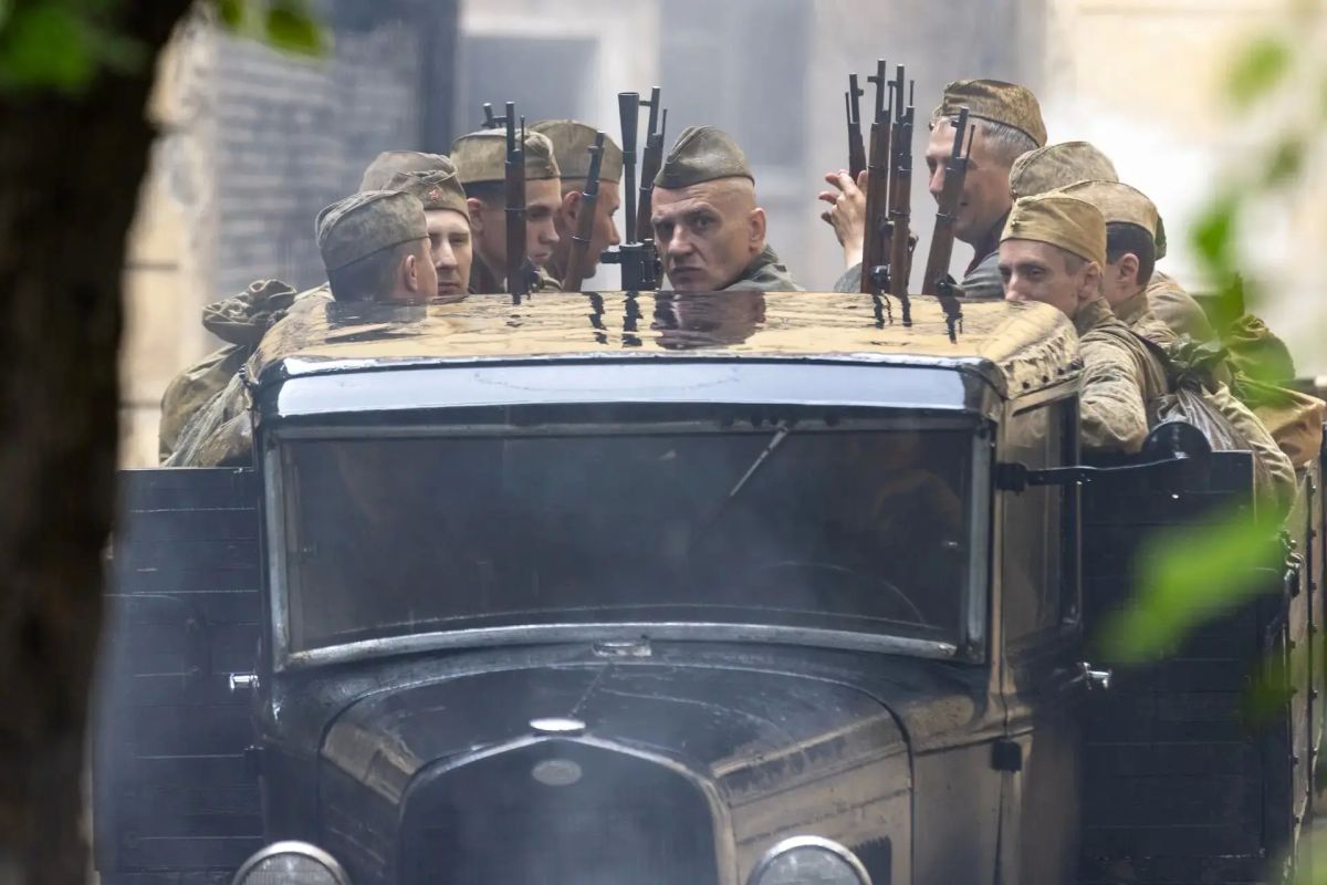 В Санкт-Петербурге начались съёмки исторической саги о Росгвардии В Санкт-Петербурге начались съёмки исторической саги о Росгвардии