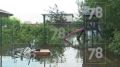 «Вода уже на первых этажах»: во Всеволожском районе затопило 90 участков из-за размытия карьера