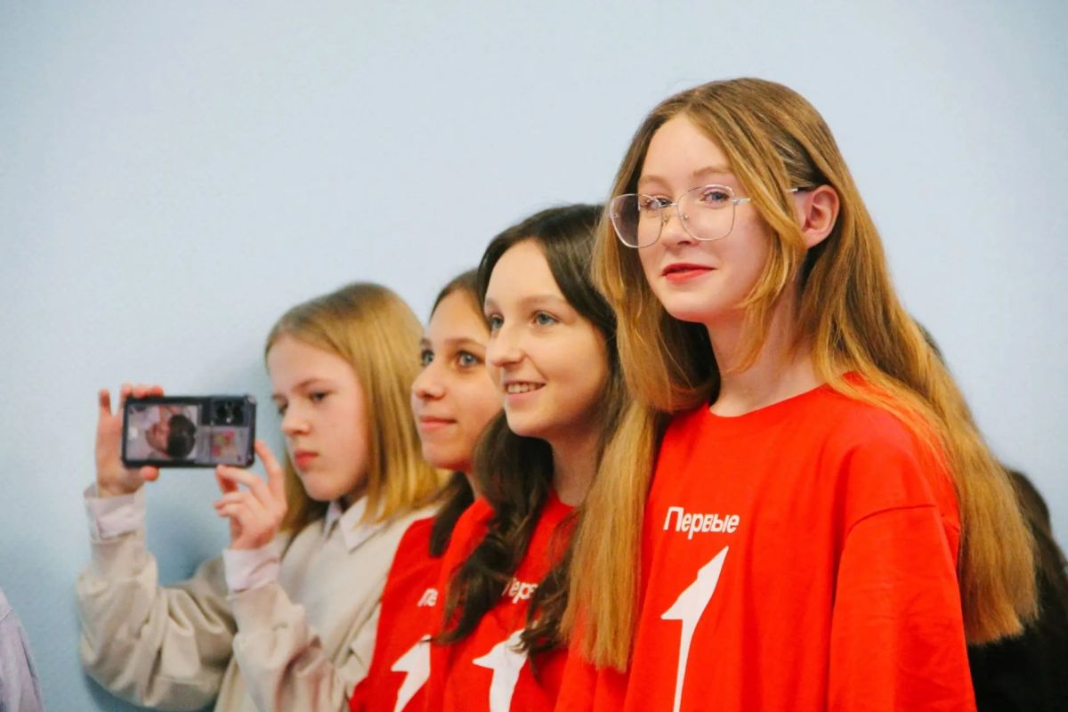 Три года подряд. Именно столько Конкурс первичных отделений Движения Первых помогает поддерживать проекты детей и молодёжи по всей стране! Три года подряд. Именно столько Конкурс первичных отделений Движения Первых помогает поддерживать проекты детей и молодёжи по всей стране!