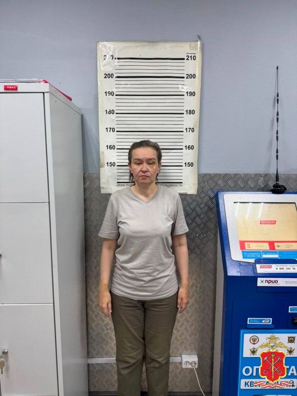 Полицейские задержали подозреваемую в нападении с ножом на сожителя Полицейские задержали подозреваемую в нападении с ножом на сожителя