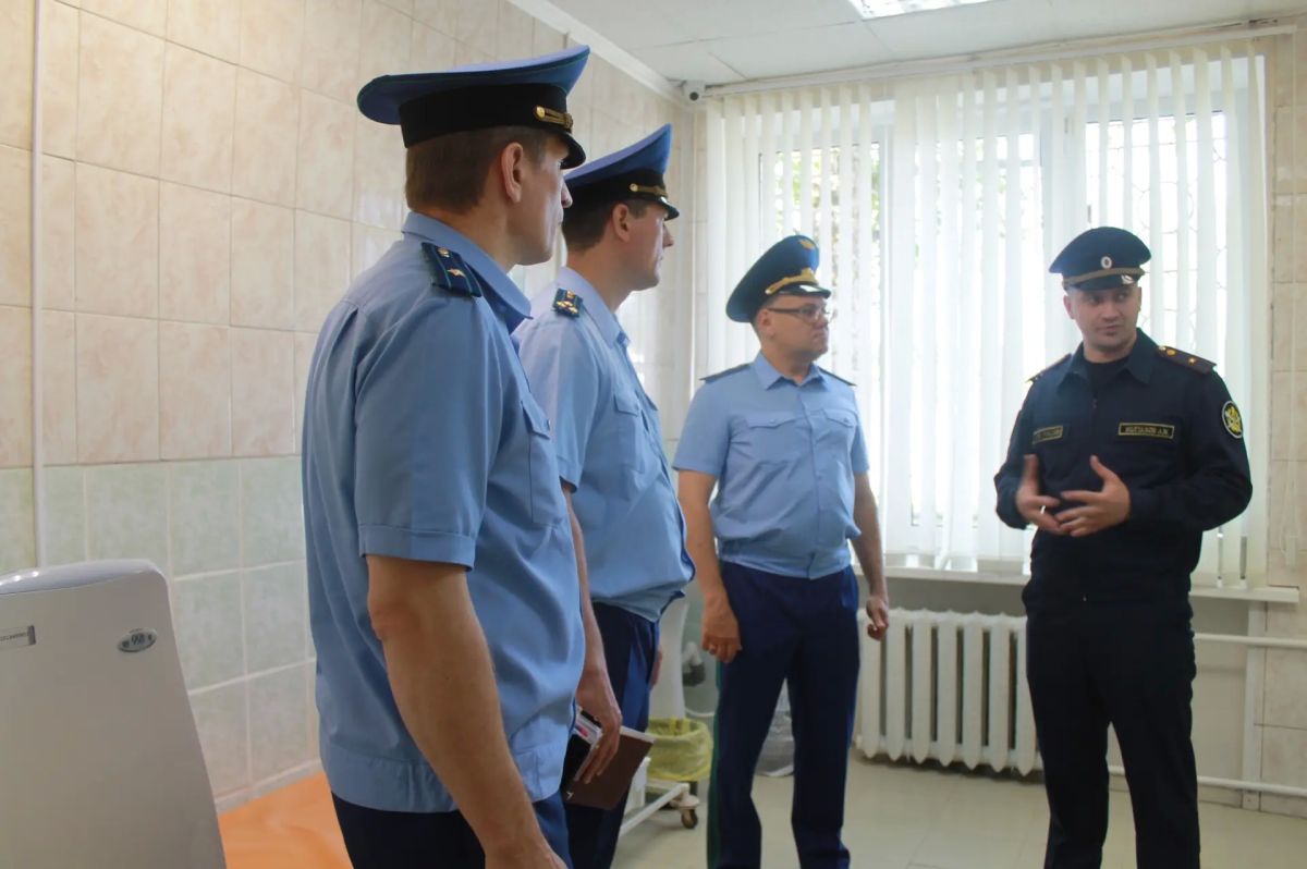 Сегодня, 15 июля 2026 года, прокурором Ленинградской области Петром Забурко проведена проверка деятельности Федерального казённого учреждения «Колония-поселение № 1» ГУФСИН России по г. Санкт-Петербургу и Ленинградской... Сегодня, 15 июля 2026 года, прокурором Ленинградской области Петром Забурко проведена проверка деятельности Федерального казённого учреждения «Колония-поселение № 1» ГУФСИН России по г. Санкт-Петербургу и Ленинградской...