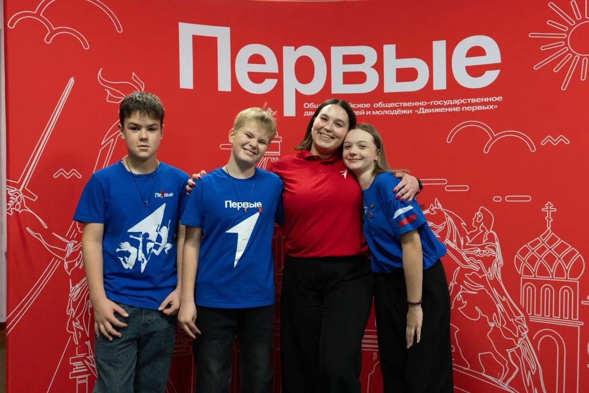 Три года подряд. Именно столько Конкурс первичных отделений Движения Первых помогает поддерживать проекты детей и молодёжи по всей стране! Три года подряд. Именно столько Конкурс первичных отделений Движения Первых помогает поддерживать проекты детей и молодёжи по всей стране!