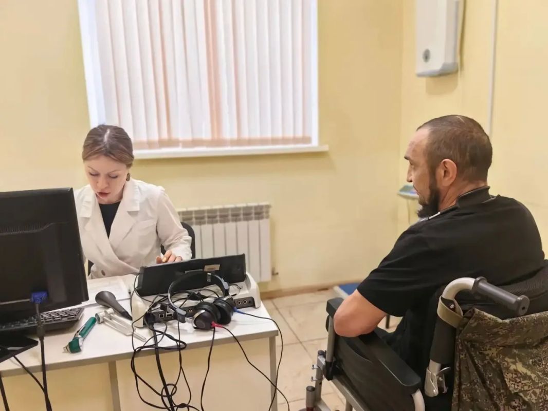 Врачи ЛОР НИИ провели выездной приём для участников СВО во Всеволожской больнице Врачи ЛОР НИИ провели выездной приём для участников СВО во Всеволожской больнице
