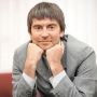 Умер журналист и телеведущий Сергей Шолохов, прославившийся созданным вместе с музыкантом Сергеем Курёхиным мемом «Ленин — Гриб»