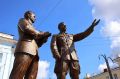 Памятник Сталину и академику Бардину открыли в Череповце
