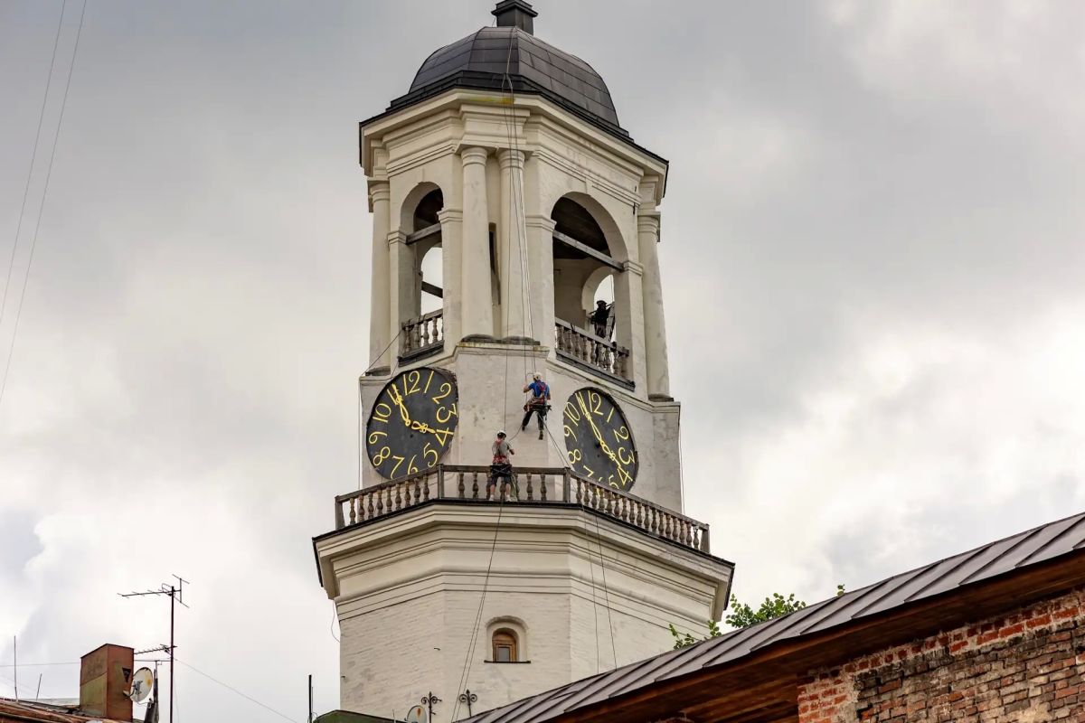 На Часовой башне в Выборге начался ремонт фасадов На Часовой башне в Выборге начался ремонт фасадов