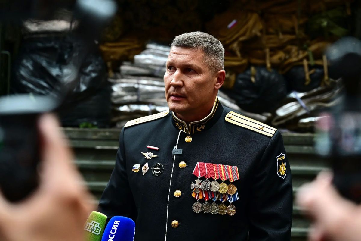 Александр Дрозденко: Сегодня при поддержке фонда «Ленинградский рубеж» отправили новую партию помощи бойцам «БАРС-Ленинградец» — год назад добровольческий отряд получил имя «Ленинградец» Александр Дрозденко: Сегодня при поддержке фонда «Ленинградский рубеж» отправили новую партию помощи бойцам «БАРС-Ленинградец» — год назад добровольческий отряд получил имя «Ленинградец»
