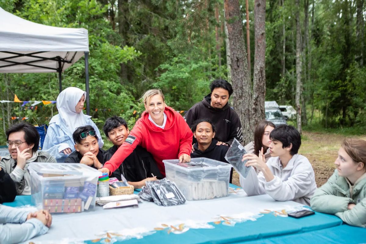 В заказнике «Выборгский» открылся международный студенческий слёт PERMIRA Summer Camp 3.0 — Индонезийско-российский студенческий летний слёт 2026 года В заказнике «Выборгский» открылся международный студенческий слёт PERMIRA Summer Camp 3.0 — Индонезийско-российский студенческий летний слёт 2026 года
