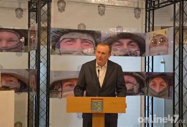 Губернатор Александр Дрозденко принимает участие в церемонии открытия передвижной экспозиции «Лица Победы Губернатор Александр Дрозденко принимает участие в церемонии открытия передвижной экспозиции «Лица Победы