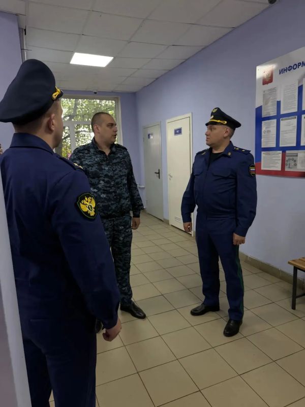 Прокурор Ленинградской области Пётр Забурко проверил соблюдение законности и требований уголовно-исполнительного законодательства в УФИЦ при ФКУ ИК-3 ГУФСИН России по г. Санкт-Петербургу и Ленинградской области Прокурор Ленинградской области Пётр Забурко проверил соблюдение законности и требований уголовно-исполнительного законодательства в УФИЦ при ФКУ ИК-3 ГУФСИН России по г. Санкт-Петербургу и Ленинградской области