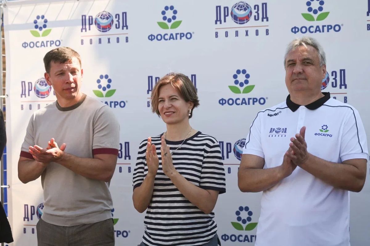 В Волхове 10-й юбилейный спортивный фестиваль «Активное лето — 2026» собрал 38 команд и сотни юных ленинградцев на площадках по дворовому футболу и стритболу В Волхове 10-й юбилейный спортивный фестиваль «Активное лето — 2026» собрал 38 команд и сотни юных ленинградцев на площадках по дворовому футболу и стритболу