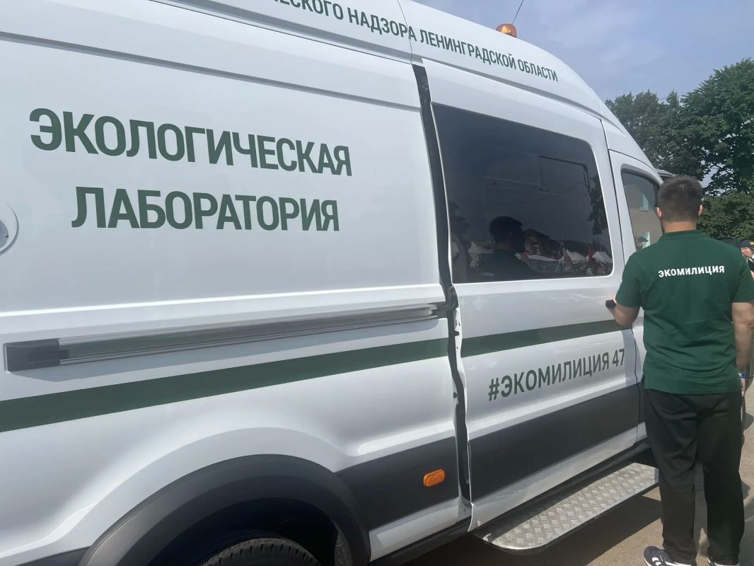 «Экостражи» в деле: как Ивангород отметил День рождения Ленинградской области! «Экостражи» в деле: как Ивангород отметил День рождения Ленинградской области!