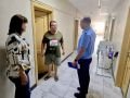 И.о. Волховского городского прокурора посетил пункт временного размещения граждан