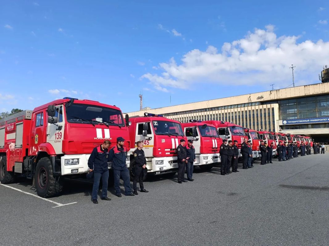 Победителем отборочного этапа соревнований по скоростному маневрированию на пожарных автомобилях «Трасса 01» стала команда 137-й пожарной части из Лужского района Победителем отборочного этапа соревнований по скоростному маневрированию на пожарных автомобилях «Трасса 01» стала команда 137-й пожарной части из Лужского района