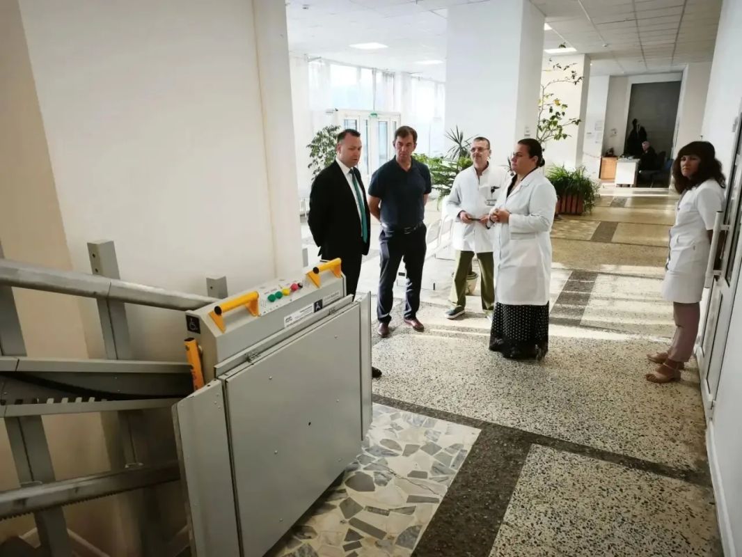 В Тихвинской больнице завершился ремонт гинекологического отделения В Тихвинской больнице завершился ремонт гинекологического отделения