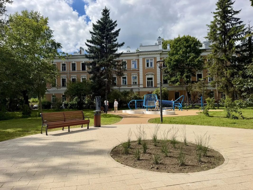 Александр Дрозденко: В Гатчине открылась обновлённая аллея Императора Павла I. Подарок ко дню рождения города Александр Дрозденко: В Гатчине открылась обновлённая аллея Императора Павла I. Подарок ко дню рождения города
