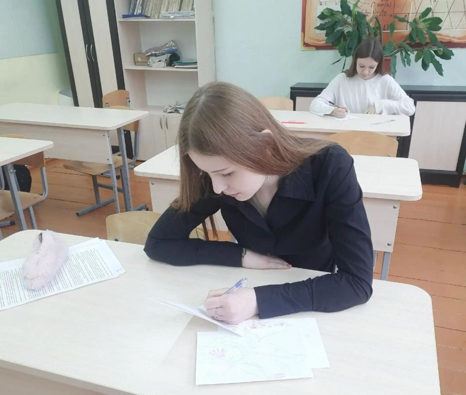 В Лужском гарнизоне прошла акция «Для СВОих с любовью» В Лужском гарнизоне прошла акция «Для СВОих с любовью»