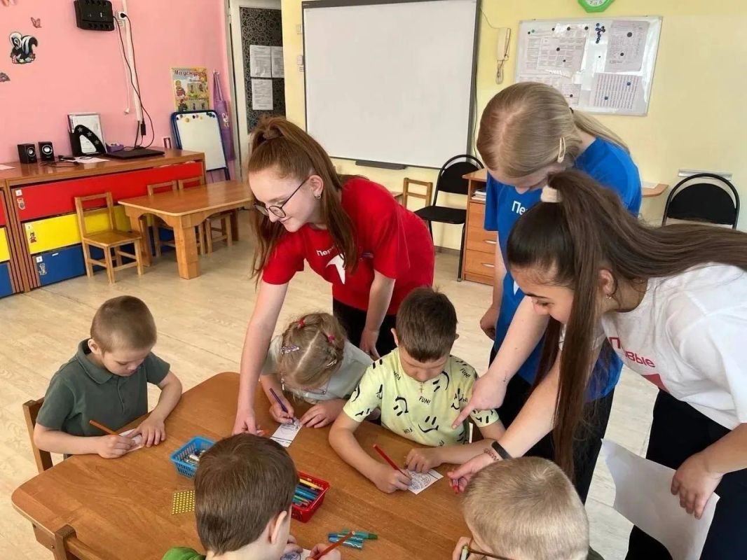 В Лужском гарнизоне прошла акция «Для СВОих с любовью» В Лужском гарнизоне прошла акция «Для СВОих с любовью»