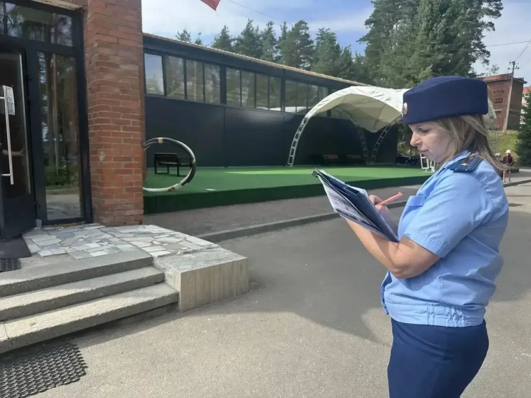 Выборгская городская прокуратура проводит проверку пансионата «Ольшаники» Выборгская городская прокуратура проводит проверку пансионата «Ольшаники»