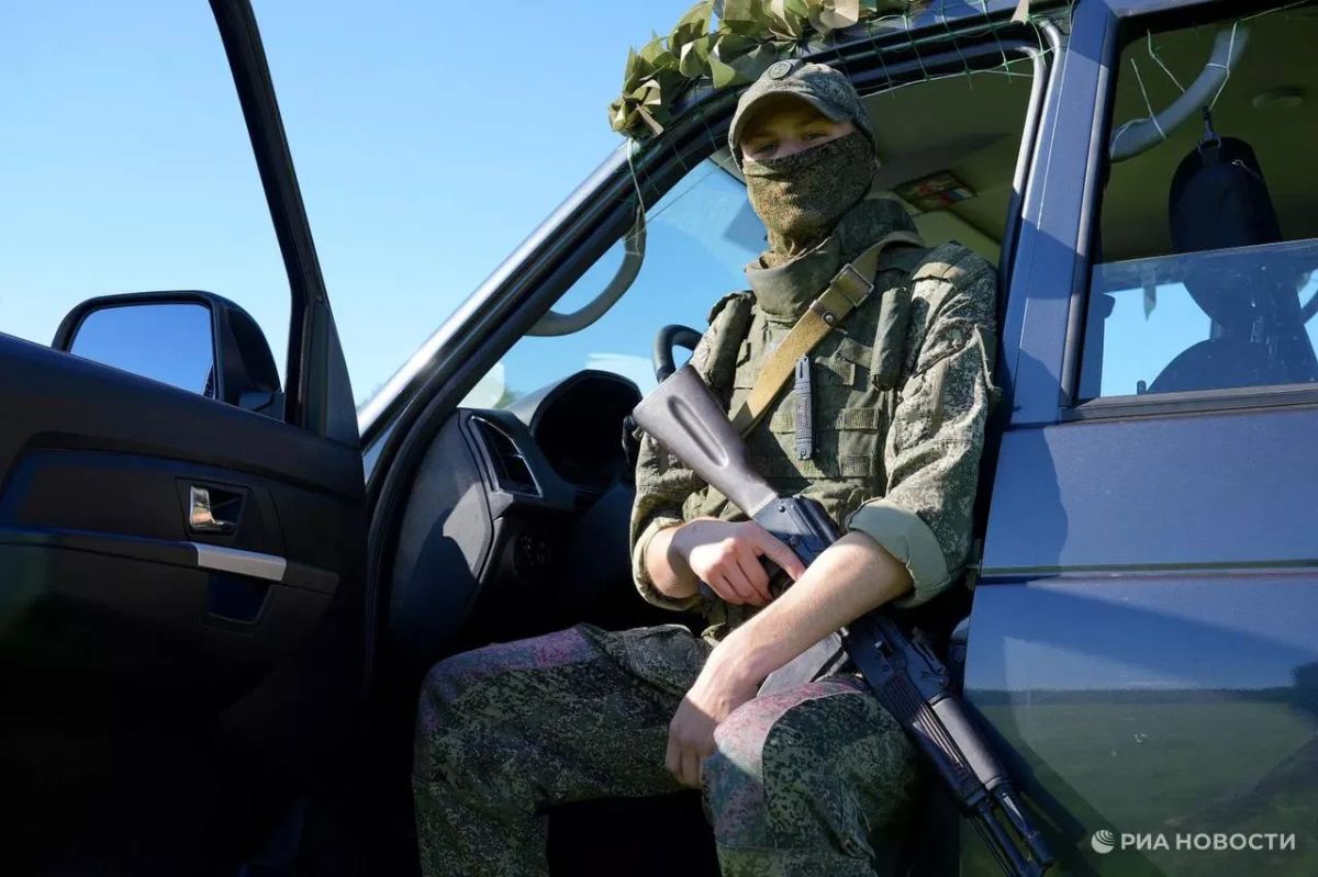 Одна из мобильных огневых групп 6-й гвардейской общевойсковой армии в Ленинградской области Одна из мобильных огневых групп 6-й гвардейской общевойсковой армии в Ленинградской области