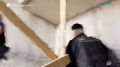 Полицейские провели миграционный рейд на стройке в деревне Порошкино Всеволожского района Ленинградской области