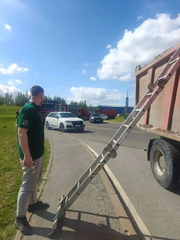 Одиннадцать административных постановлений вынесено по итогам рейда в районе деревни Порошкино Всеволожского района Ленобласти Одиннадцать административных постановлений вынесено по итогам рейда в районе деревни Порошкино Всеволожского района Ленобласти