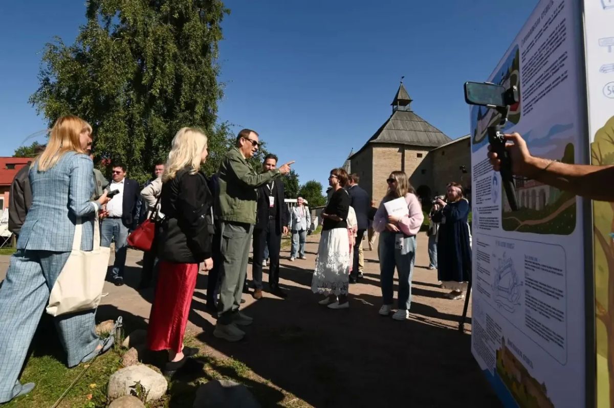К 100-летию региона в Ленобласти при поддержке #грантГубернатораЛО открылась выставка «АРТ-краеведение К 100-летию региона в Ленобласти при поддержке #грантГубернатораЛО открылась выставка «АРТ-краеведение