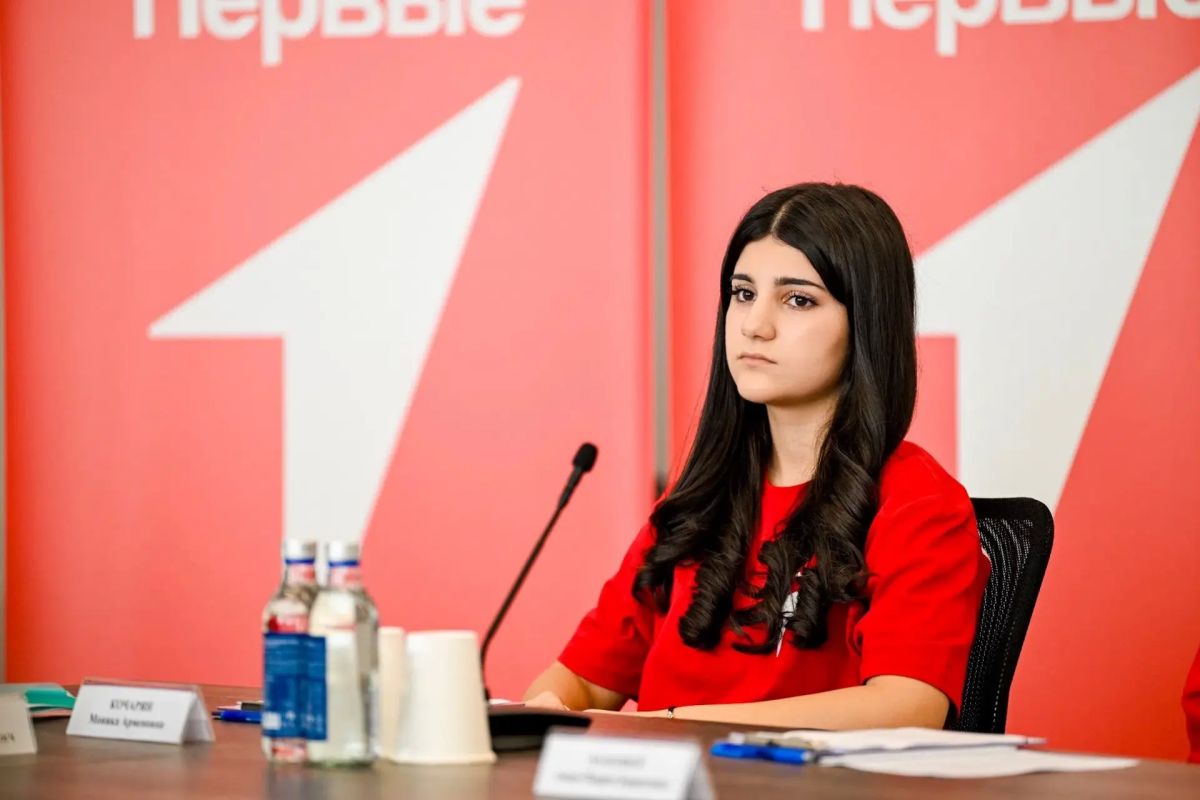 Более 60 победителей конкурсного отбора на проект «Университетские смены», десятки ребят, отправившихся во Всероссийские детские лагеря, участники финала «Зарницы 2.0» в каждой возрастной категории – это лишь малая часть... Более 60 победителей конкурсного отбора на проект «Университетские смены», десятки ребят, отправившихся во Всероссийские детские лагеря, участники финала «Зарницы 2.0» в каждой возрастной категории – это лишь малая часть...