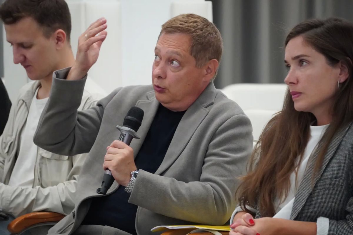 Представители Вайлдберриз и институтов поддержки Ленобласти встретились с пострадавшими селлерами Представители Вайлдберриз и институтов поддержки Ленобласти встретились с пострадавшими селлерами