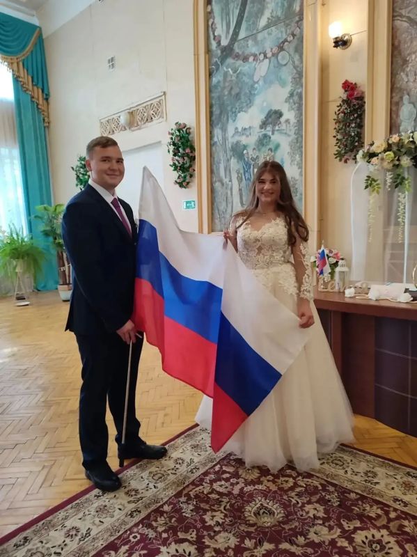 Создавая семьи под единым флагом Создавая семьи под единым флагом