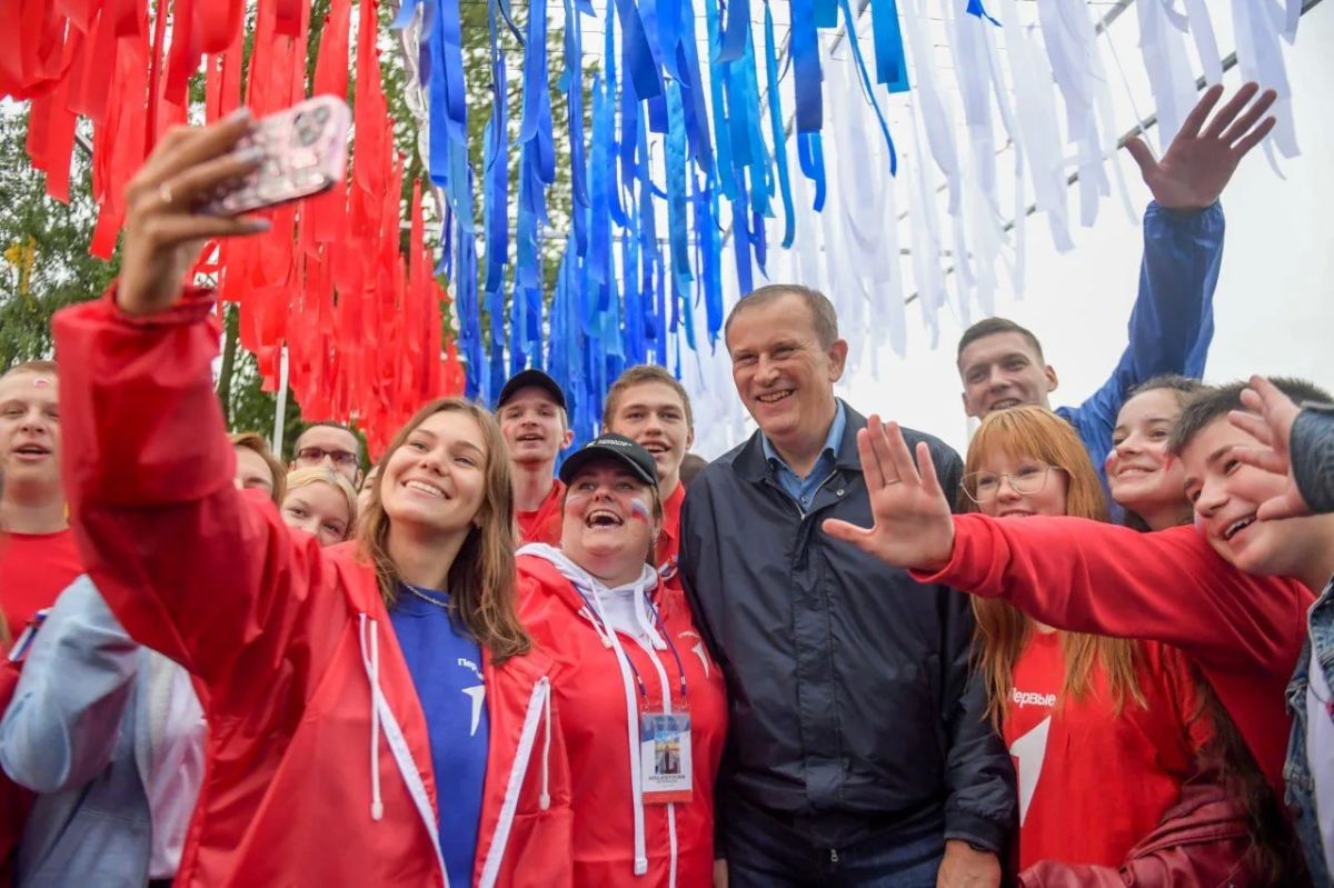 Александр Дрозденко: Сегодня 22 августа — День Государственного флага Российской Федерации Александр Дрозденко: Сегодня 22 августа — День Государственного флага Российской Федерации