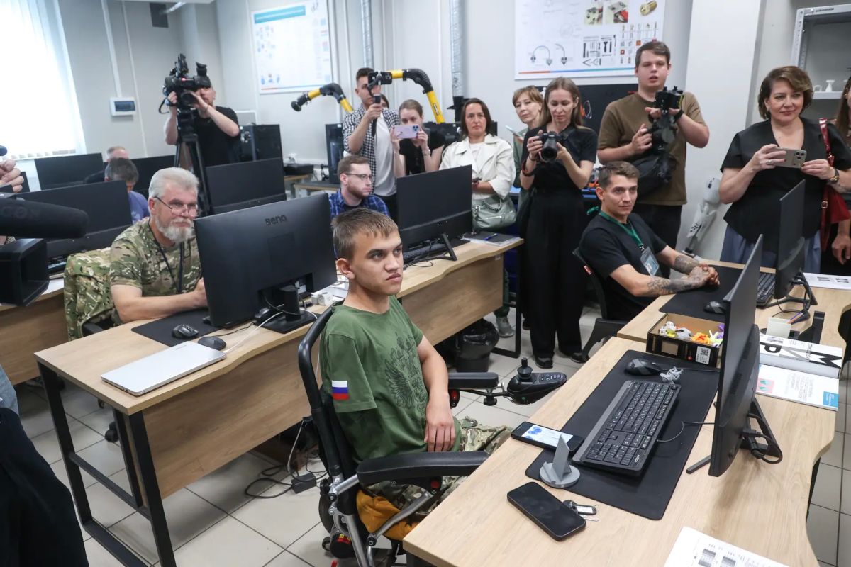 Валентина Матвиенко посетила во Всеволожске Ленинградской области кластер комплексного сопровождения и реабилитации участников специальной военной операции Валентина Матвиенко посетила во Всеволожске Ленинградской области кластер комплексного сопровождения и реабилитации участников специальной военной операции