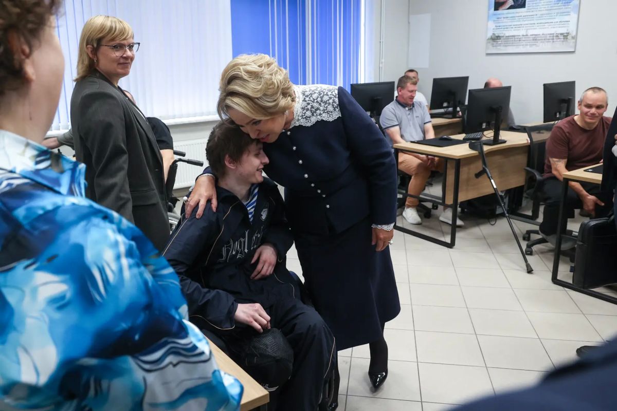 Валентина Матвиенко посетила во Всеволожске Ленинградской области кластер комплексного сопровождения и реабилитации участников специальной военной операции Валентина Матвиенко посетила во Всеволожске Ленинградской области кластер комплексного сопровождения и реабилитации участников специальной военной операции