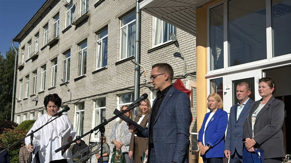 В День знаний одновременно в двух районах Ленинградской области стартовала региональная эко-эстафета «Экостражи Ленобласти: передай планете слово» В День знаний одновременно в двух районах Ленинградской области стартовала региональная эко-эстафета «Экостражи Ленобласти: передай планете слово»