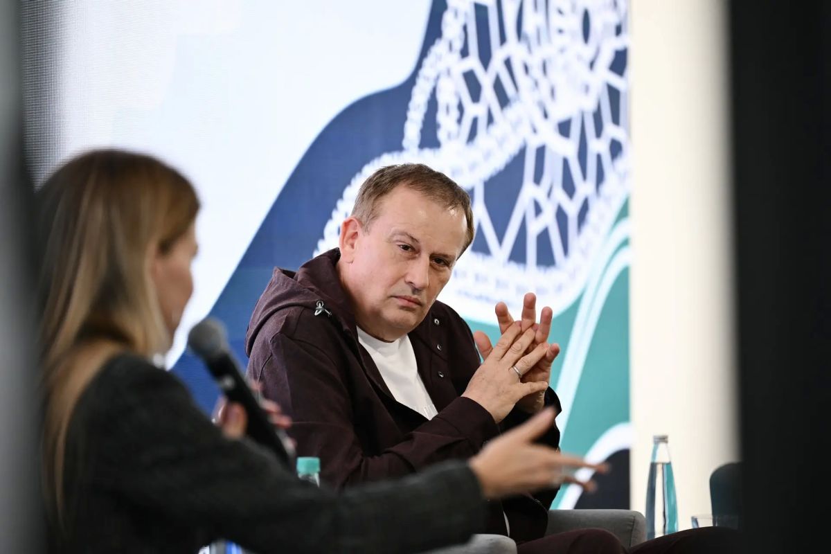 Александр Дрозденко: Большую часть встречи с участниками «Ладоги» посвятили открытому разговору Александр Дрозденко: Большую часть встречи с участниками «Ладоги» посвятили открытому разговору