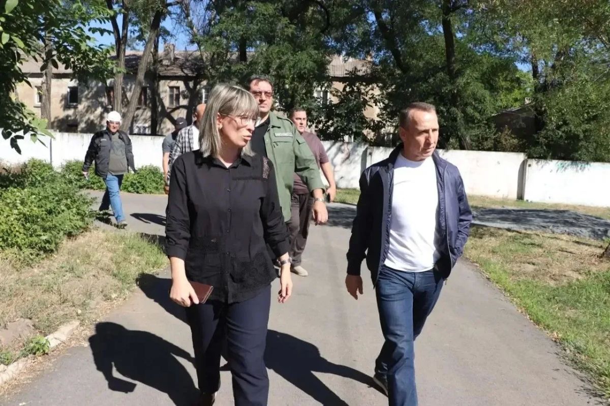 Енакиево: Николай Циганов проверил ход работ на ключевых объектах и обсудил планы с главой округа Игорем Мартыновым Енакиево: Николай Циганов проверил ход работ на ключевых объектах и обсудил планы с главой округа Игорем Мартыновым