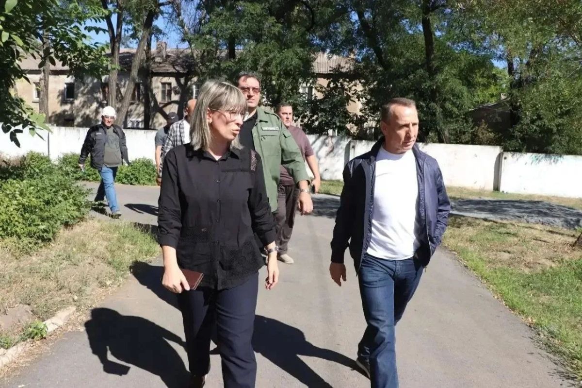 Енакиево: Николай Циганов проверил ход работ на ключевых объектах и обсудил планы с главой округа Игорем Мартыновым Енакиево: Николай Циганов проверил ход работ на ключевых объектах и обсудил планы с главой округа Игорем Мартыновым