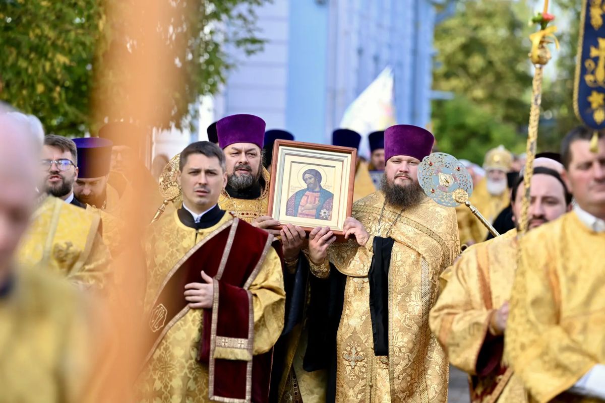 В Шлиссельбурге и крепости Орешек прошли торжественные мероприятия, посвящённые 302-й годовщине перенесения мощей святого благоверного князя Александра Невского в Санкт-Петербург В Шлиссельбурге и крепости Орешек прошли торжественные мероприятия, посвящённые 302-й годовщине перенесения мощей святого благоверного князя Александра Невского в Санкт-Петербург