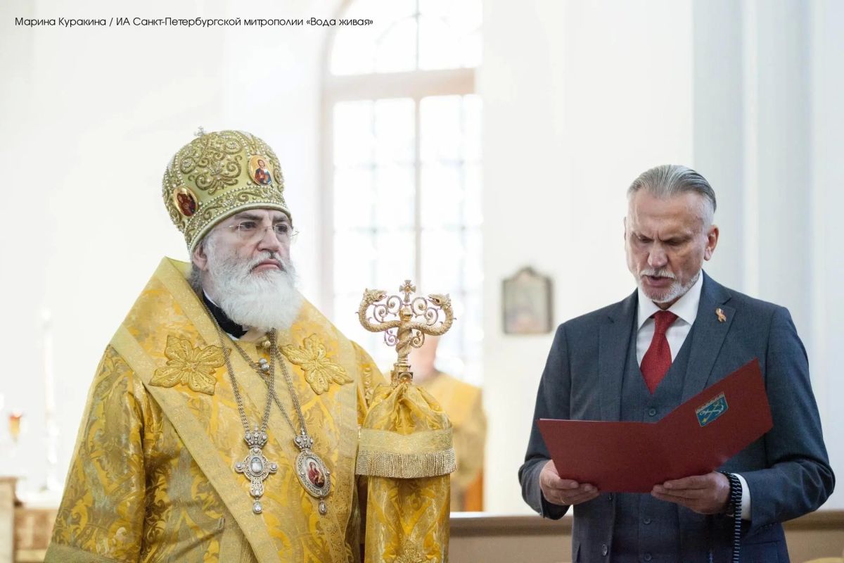 В Шлиссельбурге и крепости Орешек прошли торжественные мероприятия, посвящённые 302-й годовщине перенесения мощей святого благоверного князя Александра Невского в Санкт-Петербург В Шлиссельбурге и крепости Орешек прошли торжественные мероприятия, посвящённые 302-й годовщине перенесения мощей святого благоверного князя Александра Невского в Санкт-Петербург
