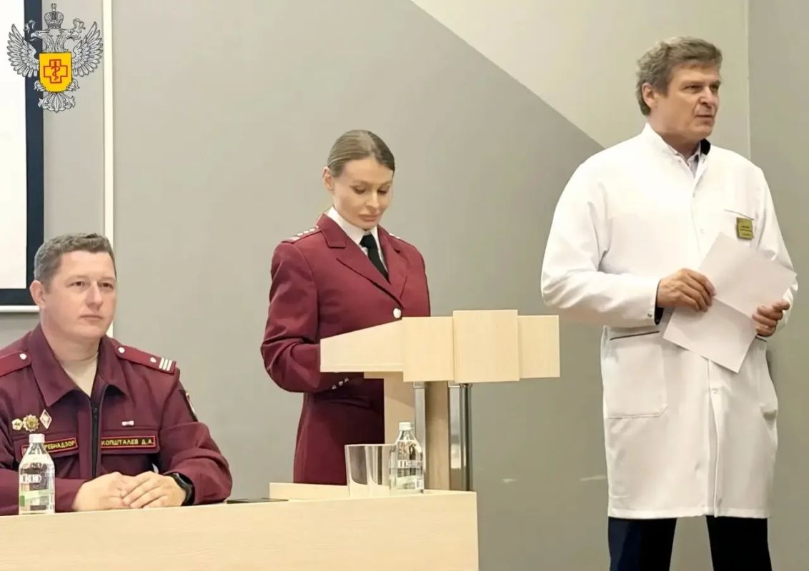 На защите здоровья тех, кто спасает наши жизни: в Городской больнице №15 прошел лекторий «Санпросвет» На защите здоровья тех, кто спасает наши жизни: в Городской больнице №15 прошел лекторий «Санпросвет»