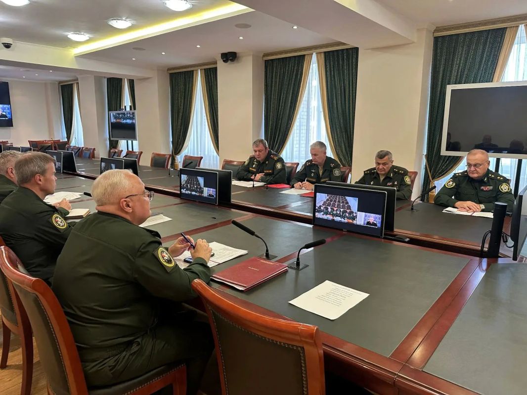Жители военного городка поблагодарили военных следователей за содействие в решении их вопросов Жители военного городка поблагодарили военных следователей за содействие в решении их вопросов