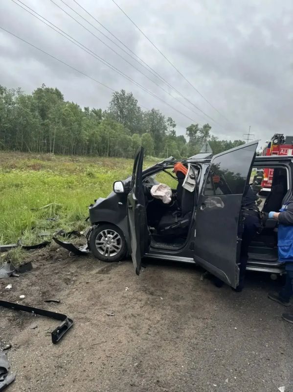 За прошедшие сутки подразделения территориального пожарно-спасательного гарнизона Ленинградской области реагировали на 15 оперативных событий:
