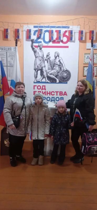 Продолжаем собирать кадры с избирательных участков Ленинградской области! Продолжаем собирать кадры с избирательных участков Ленинградской области!