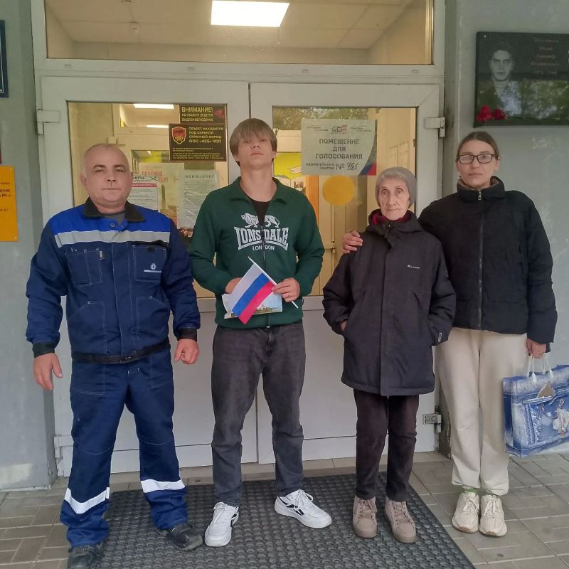 Начали день с пользой: сходили на выборы депутатов Госдумы и Заксобрания Начали день с пользой: сходили на выборы депутатов Госдумы и Заксобрания