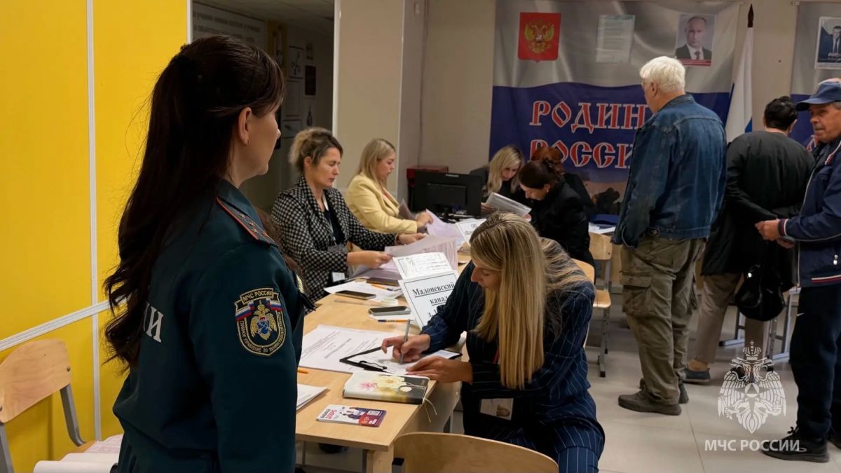 БЕЗОПАСНОСТЬ НА ИЗБИРАТЕЛЬНЫХ УЧАСТКАХ БЕЗОПАСНОСТЬ НА ИЗБИРАТЕЛЬНЫХ УЧАСТКАХ