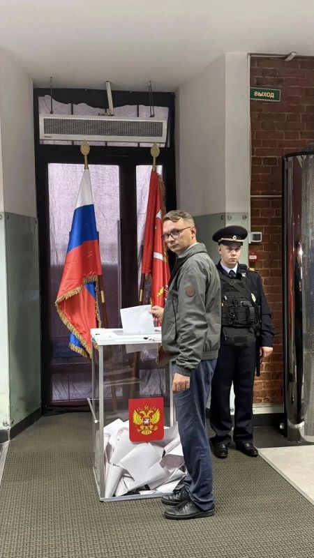 Сегодня второй день голосования на выборах депутатов Госдумы и Законодательного собрания Ленобласти Сегодня второй день голосования на выборах депутатов Госдумы и Законодательного собрания Ленобласти