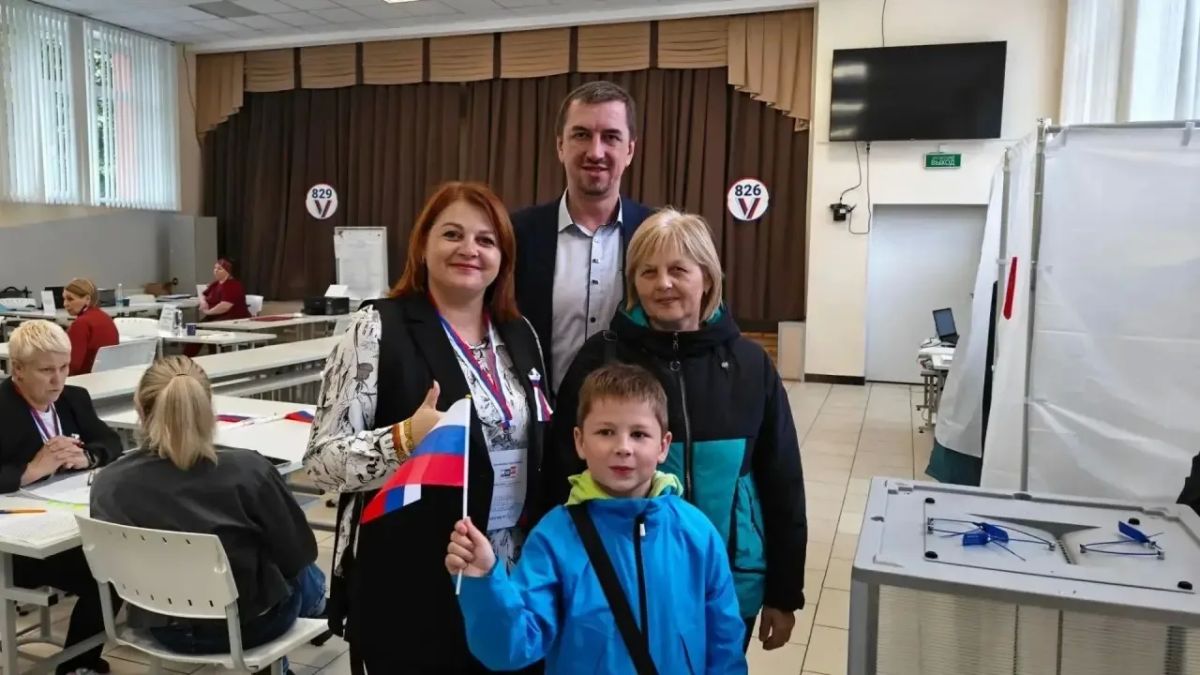Второй день голосования в Ленинградской области Второй день голосования в Ленинградской области