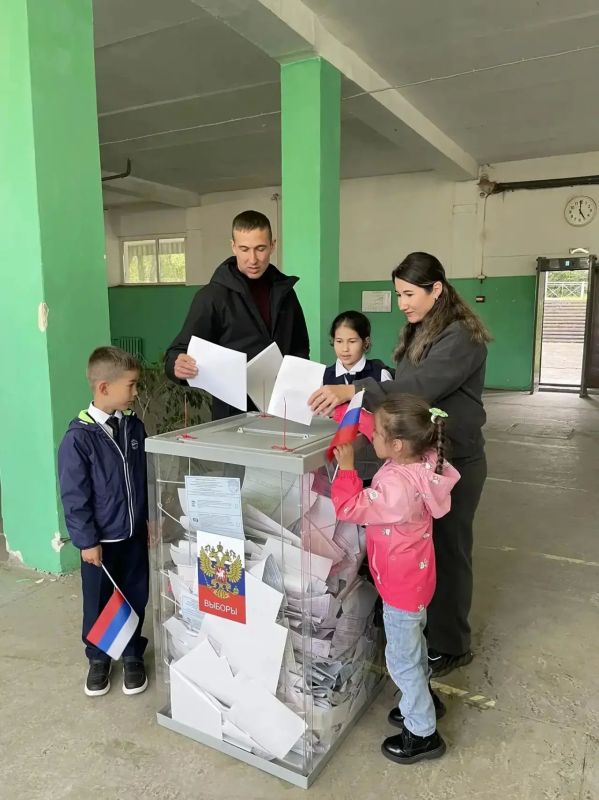 «На выборы всей семьёй» — такой конкурс проходит в Лужском районе «На выборы всей семьёй» — такой конкурс проходит в Лужском районе