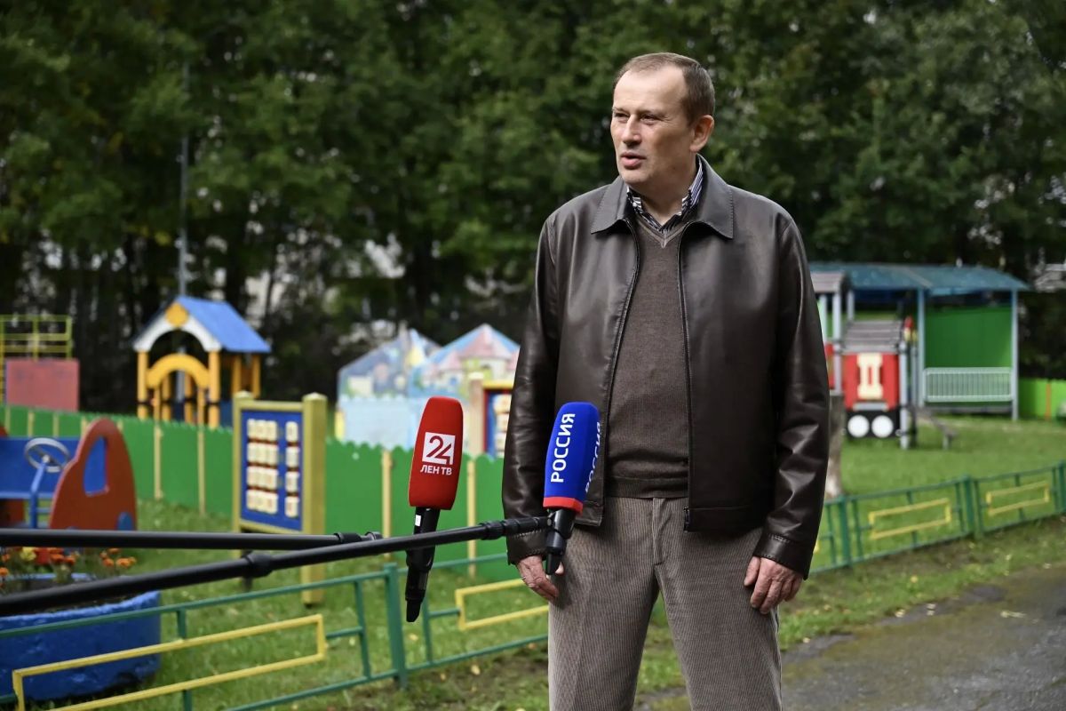 Александр Дрозденко: Сегодня отдал свой голос на выборах депутатов Государственной Думы и Законодательного собрания Ленинградской области Александр Дрозденко: Сегодня отдал свой голос на выборах депутатов Государственной Думы и Законодательного собрания Ленинградской области