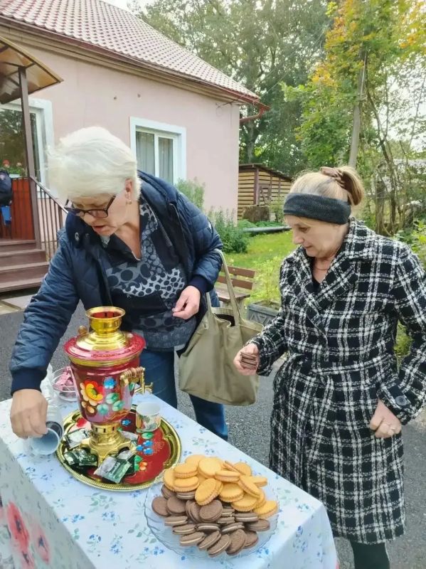 Сегодня на избирательном участке № 509 в деревне Кошкино Кингисеппского района царит тёплая и уютная атмосфера Сегодня на избирательном участке № 509 в деревне Кошкино Кингисеппского района царит тёплая и уютная атмосфера